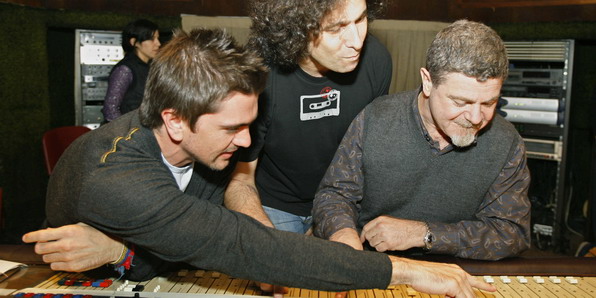 calamaro juanes santaolalla